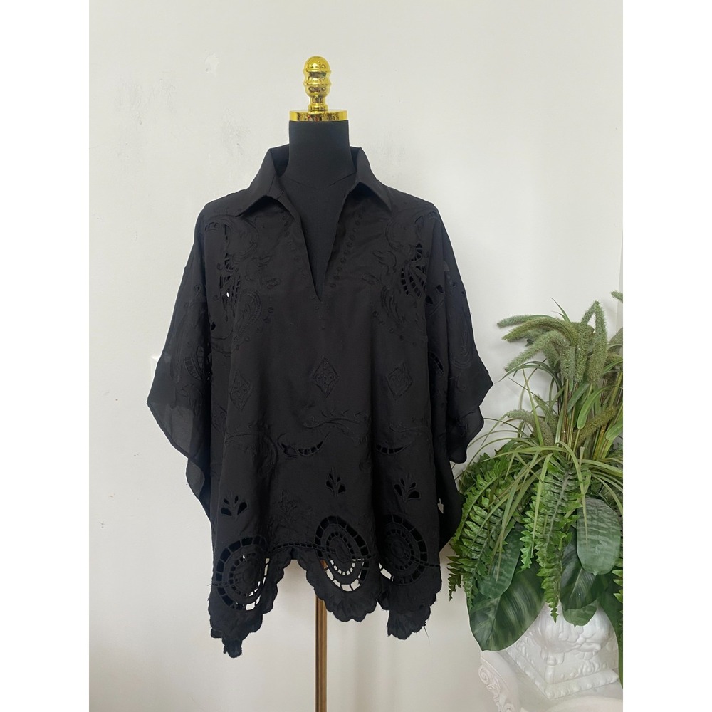 NWT CHICO'S Women's Black 100% Polyester Eyelet Lace Poncho Size L/XL, $119
